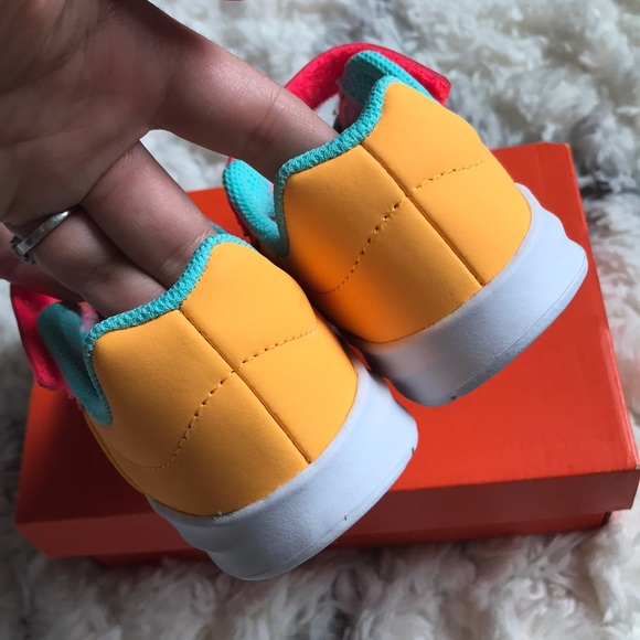 New Nike Shoes **LAST PAIR!** - Picture 6 of 6